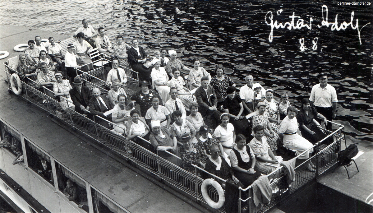 1930-08-08 ca Dampfer Gustav Adolf klein