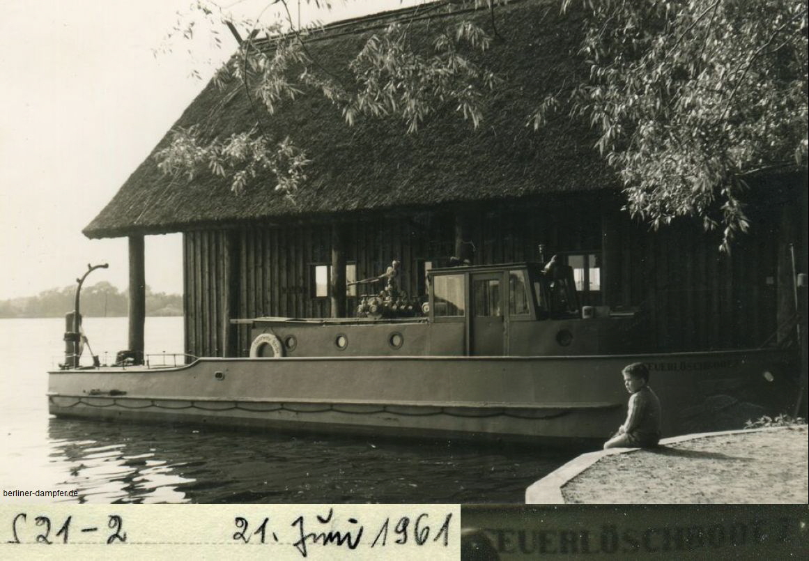 1961-06-21 Feuerloeschboot I klein