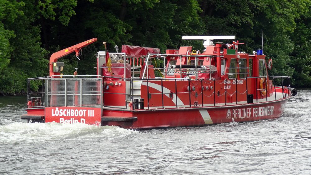 2015-05-28 Loeschboot III DSC00195 klein