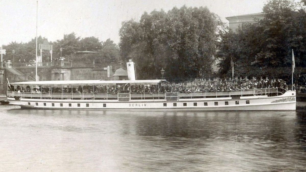 1907-06-01 Dampfer Berlin klein a